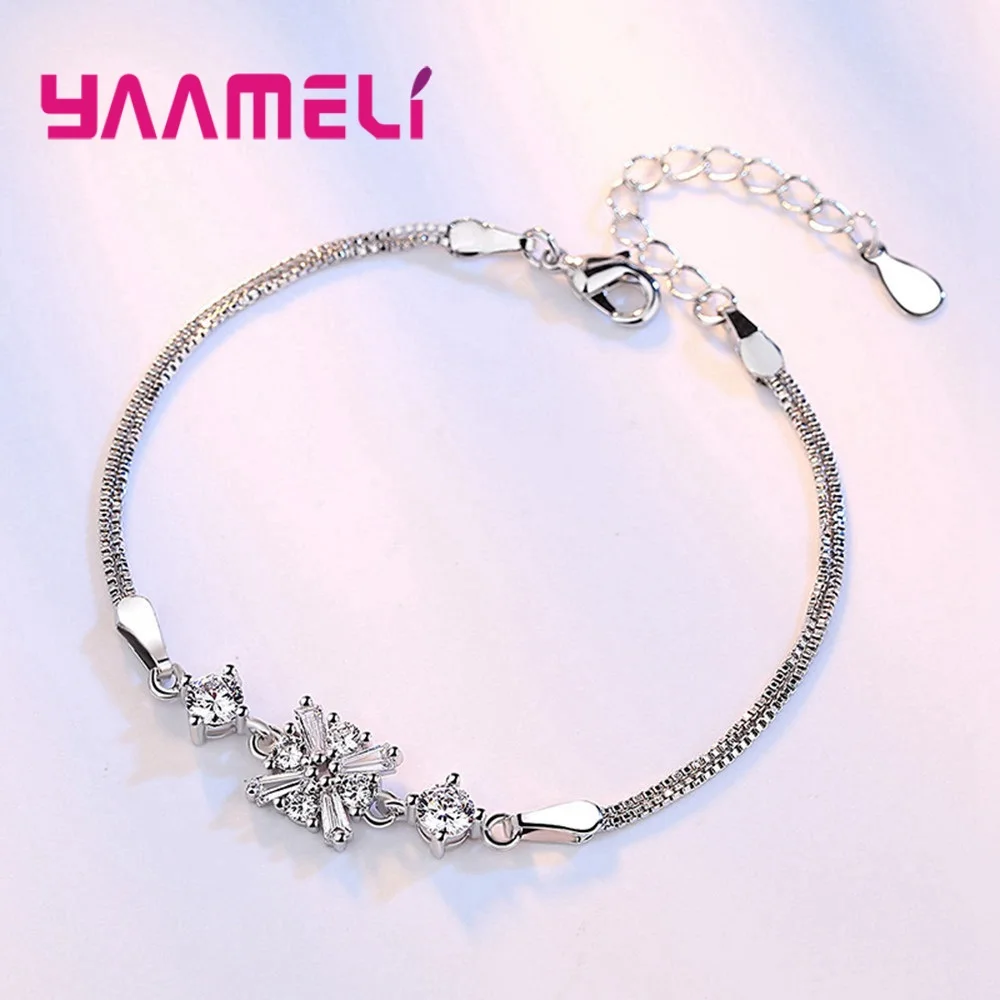 Комплект ювелирных изделий из серебра 925 пробы с кристаллами и снежинками |