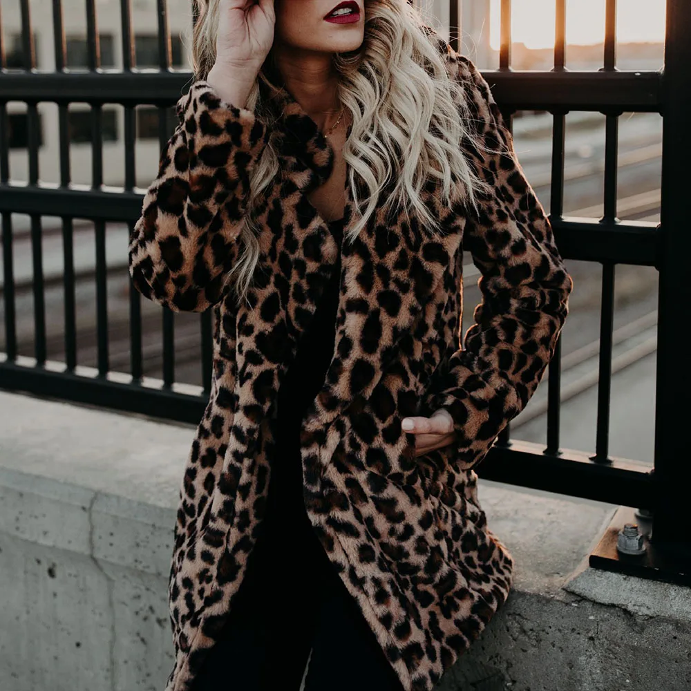 

Женское пальто из искусственного меха с леопардовым принтом, Европейская и американская Меховая куртка с лацканами, утепленное осенне-зимн...