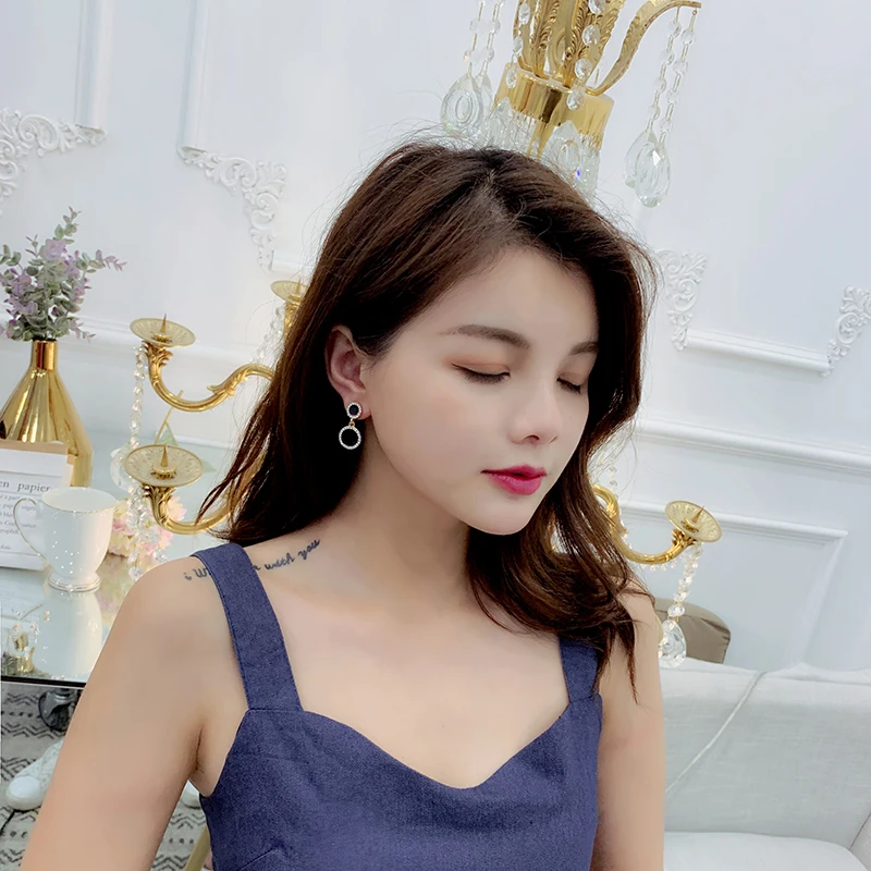 Xinwei Эффектные серьги 2019 черные круглые геометрические для женщин Кристальные