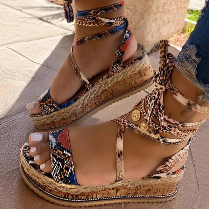 

2021 Summer Women Sandals Fashion Ethnic Print Serpentine Female Casual Shoes Cross-Tied Wedges Lace Up Lady Beach Sandals