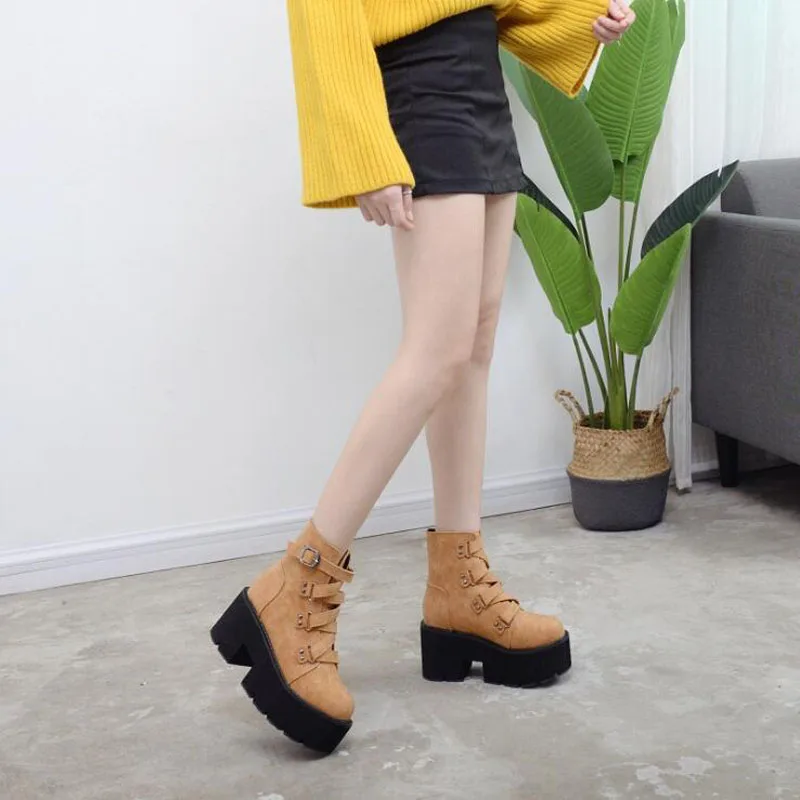 

Snow Boots Women Winter Warm Fur Ladies buckle Platform Wedge Fashion Boot Female Comfort Casual Shoes Plus Size