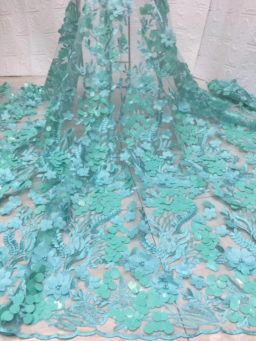 

Beautifical 3d nigerian lace fabrics 3d appliques lace fabric with beads big sequins tulle lace fabric New arrival ML1N1168