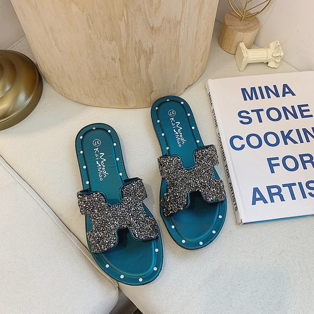 

2019 new slippers female summer students rhinestones wild ladies sandals fashion beach shoes slip home