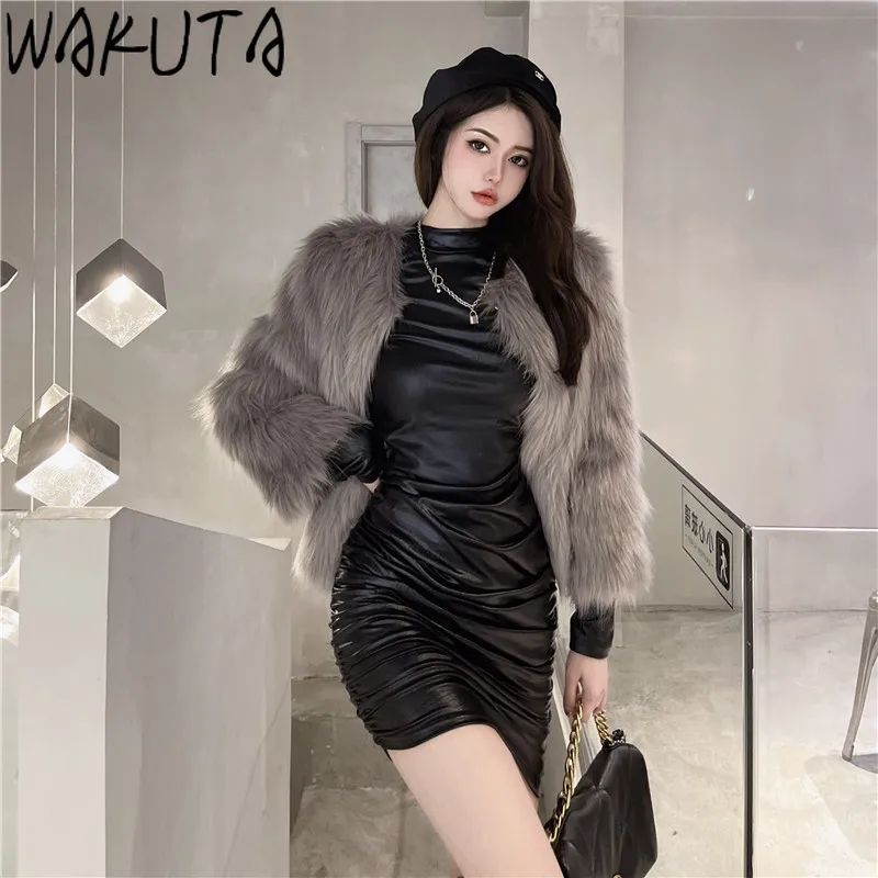Черное обтягивающее мини-платье WAKUTA из искусственной кожи с коротким высоким