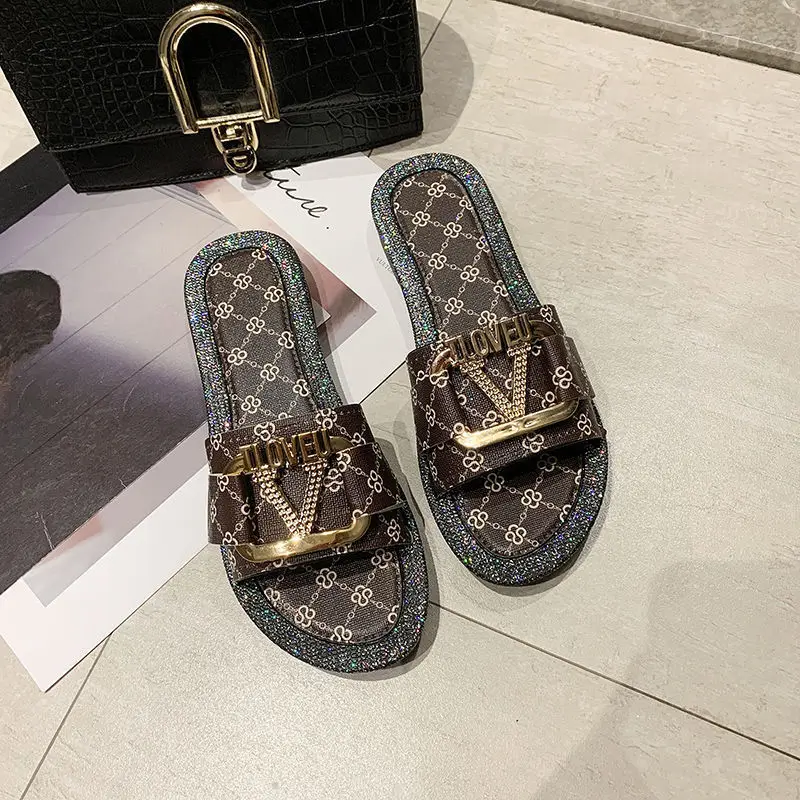 

2020 summer new style outing slippers flat bottom fashion all-match net celebrity women's sandals and slippers toweartrendyshoes