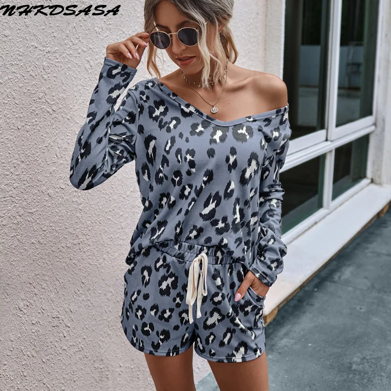 

Женский пижамный комплект с принтом, пижама с длинным рукавом и круглым вырезом, пикантная Пижама с леопардовым принтом, комплект из 2 предм...