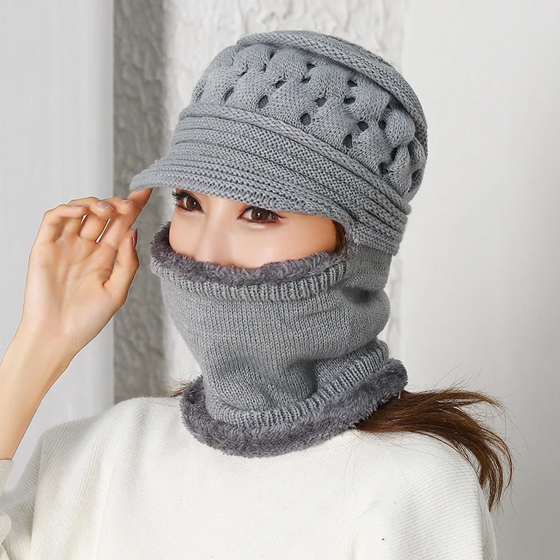 Брендовые зимние вязаные шапочки для женщин | Аксессуары одежды