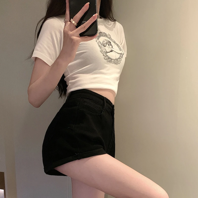 Женский укороченный топ с принтом