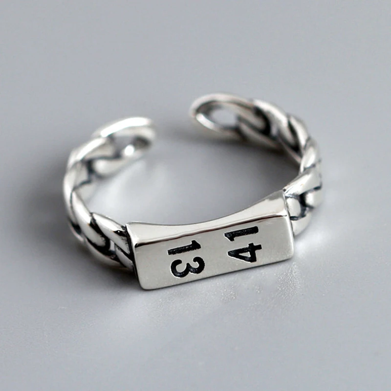 Женское кольцо с сердцем серебристое регулируемое цепочкой в Корейском стиле
