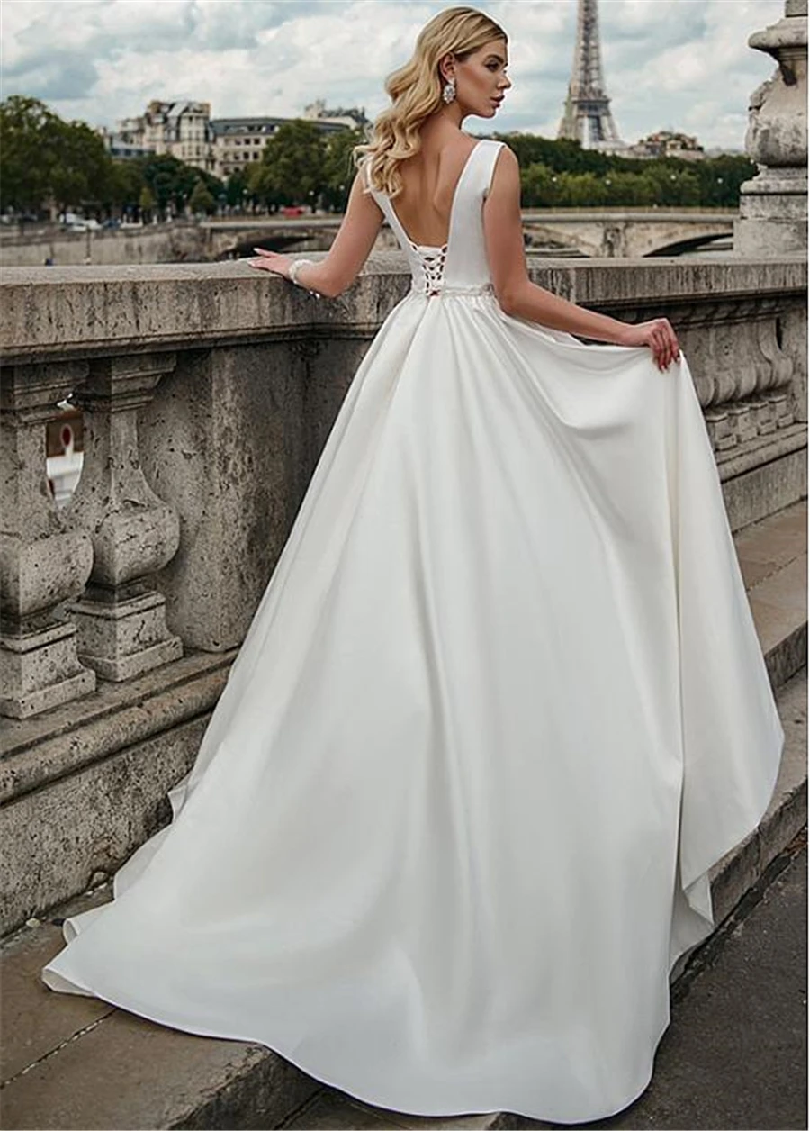

Simple V-neck Sleeveless Soft Satin Sweep Train A-line Wedding Dress vestidos de novia 2021 For Bride