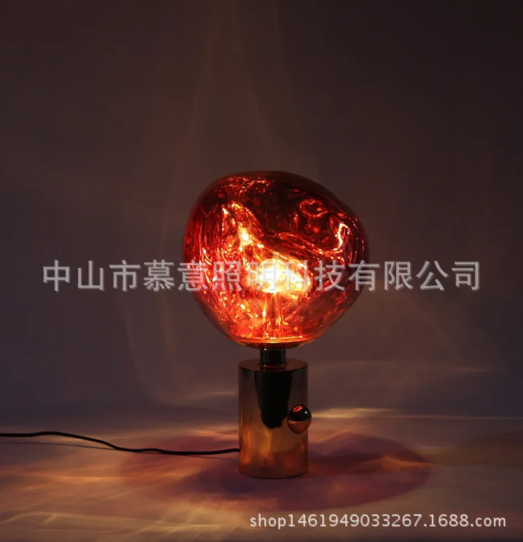 Скандинавские современные минималистичные настольные лампы для гостиной белый