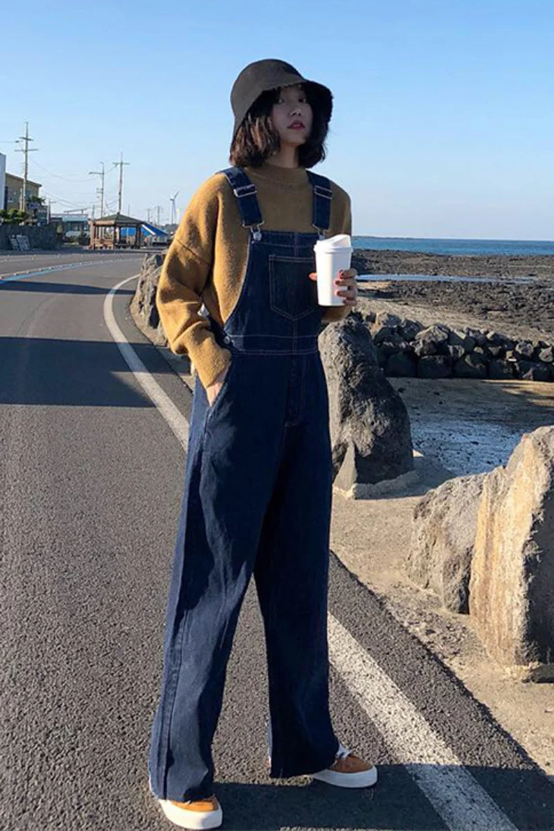 Loose and versatile straight one-piece pants women's 2021 spring Korean student age reduced Wide Leg Denim suspenders |