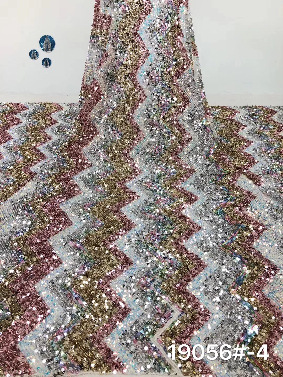 

Швейцарская вуаль кружева в Швейцарии красная Африканская Хлопковая кружевная ткань 2020 высококачественное кружево вышитое кружево в ниге...