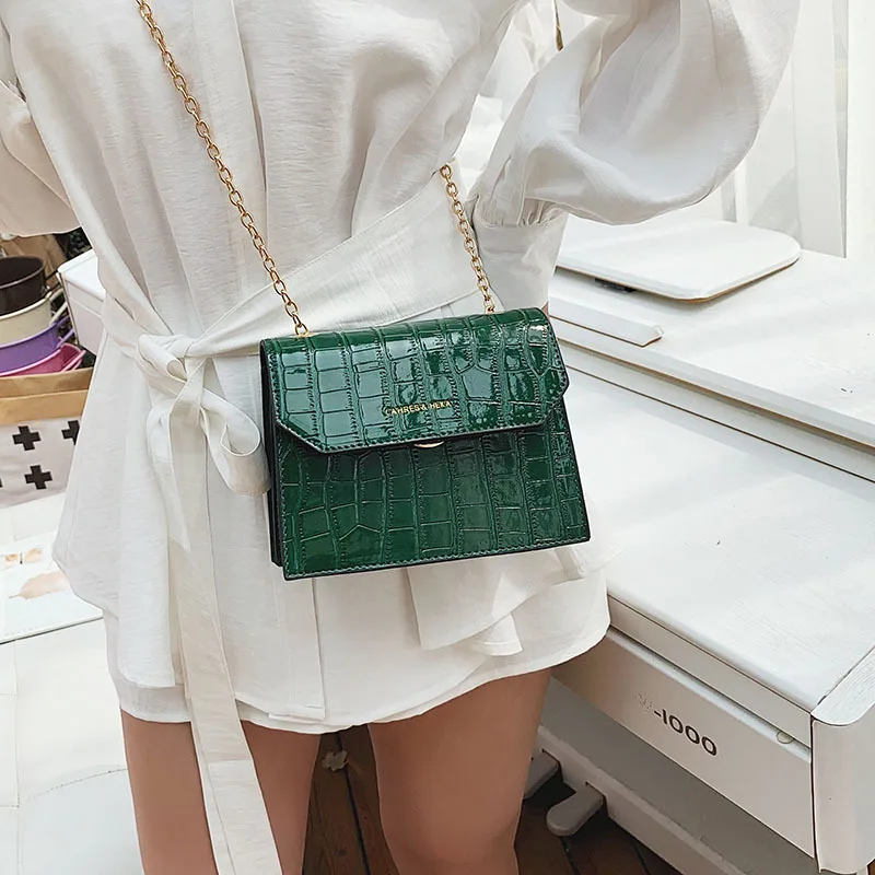 Летняя сумка 2019 новая крокодиловая Узорчатая Маленькая женская с цепочкой из