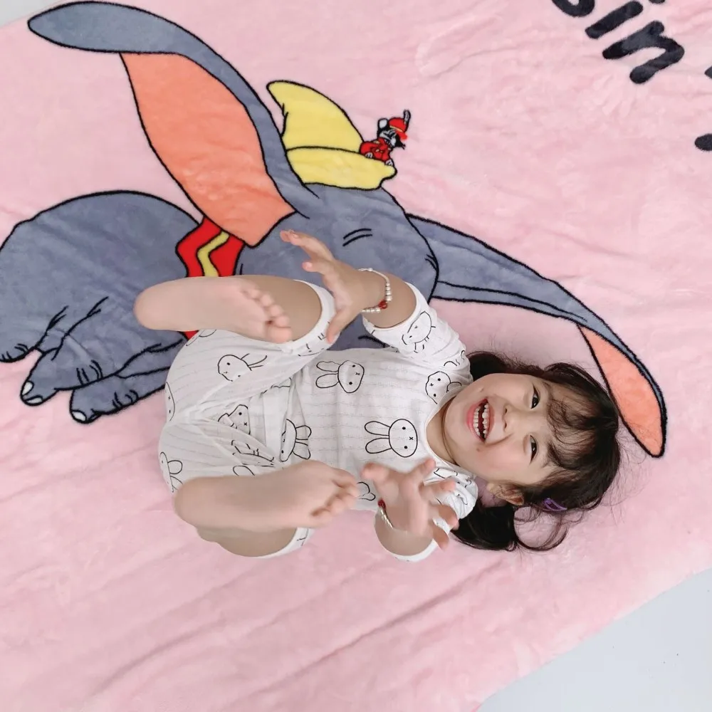 

Disney Children Dumbo Blanket Cartoon Soft Boy Girl Baby Coral Fleece Blankets 150x200cm Autumn Thick Warm Sofa Bed Sheet Gift