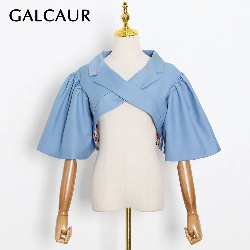 

GALCAUR печати хит Цвет блуза Т-образной формы, блуза для женщин, с отворотом, с воротником, круглой головиной и коротким пышным рукавом укороче...