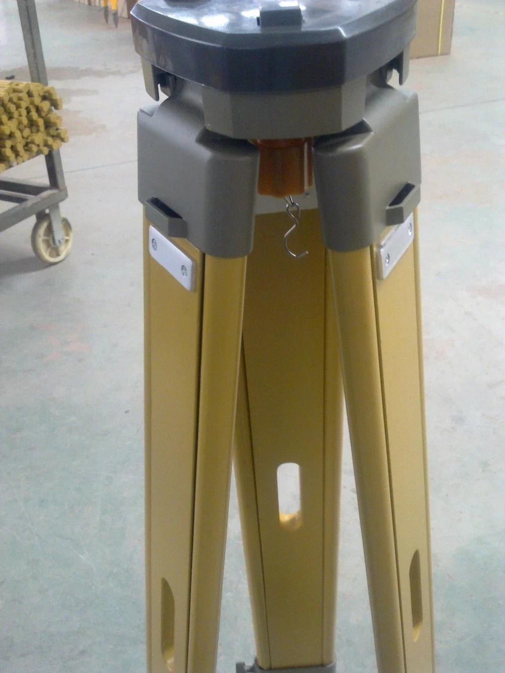 Сверхмощный деревянный штатив с механическим замком|Детали и аксессуары для