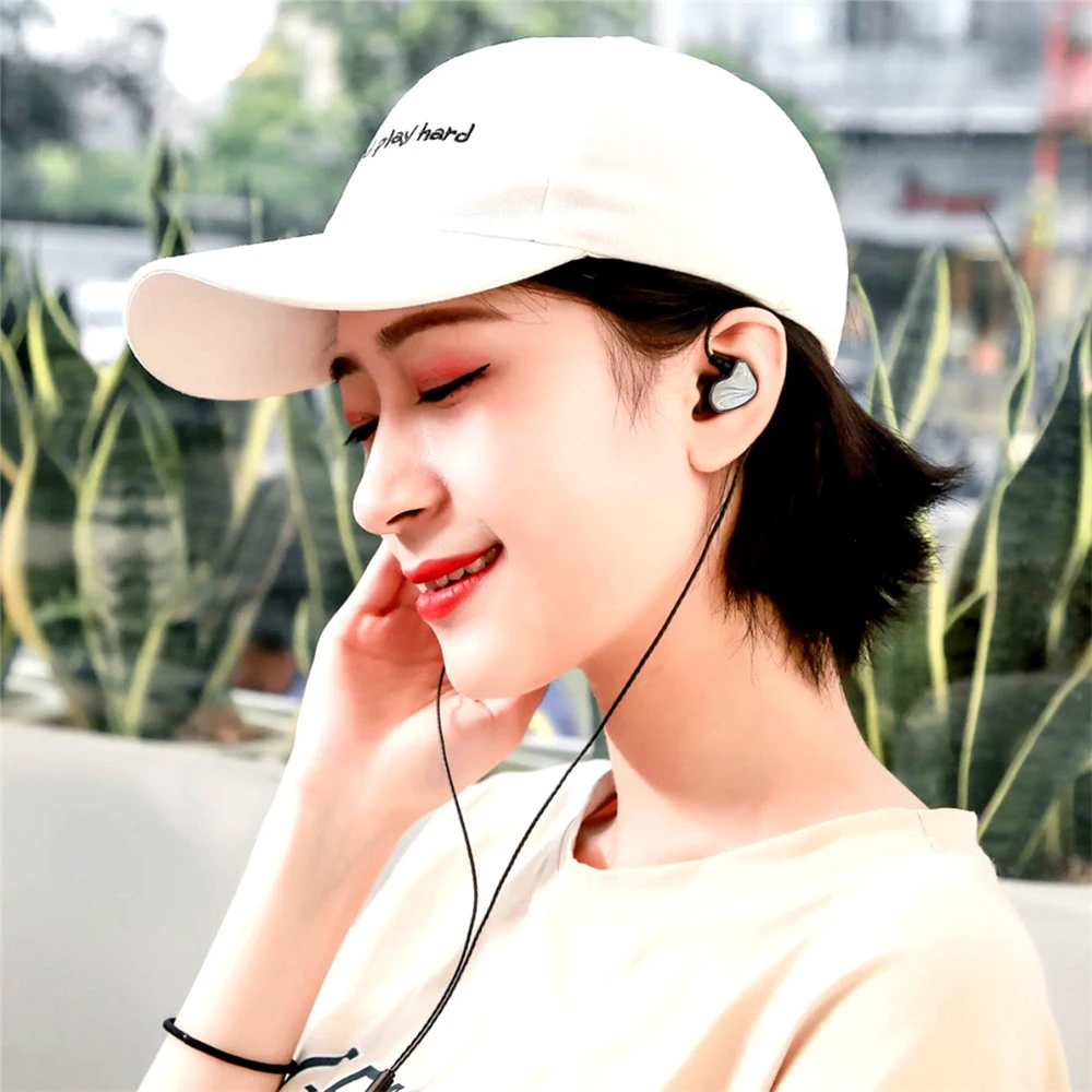

Bluetooth 5.0 3.5mm Wired Earphones Headphones In-Ear Bass HiFi 6D Sound Earphone For Game Running Sports Earbud For Smart Phone