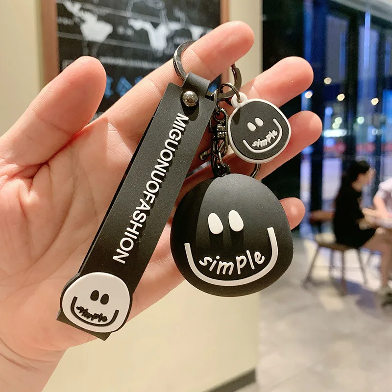 

Hot Fashion Happy Smiley Face Keychains Men Women Keychain Bag Pendant Couple Accessories Creative Decoration Small Gifts new