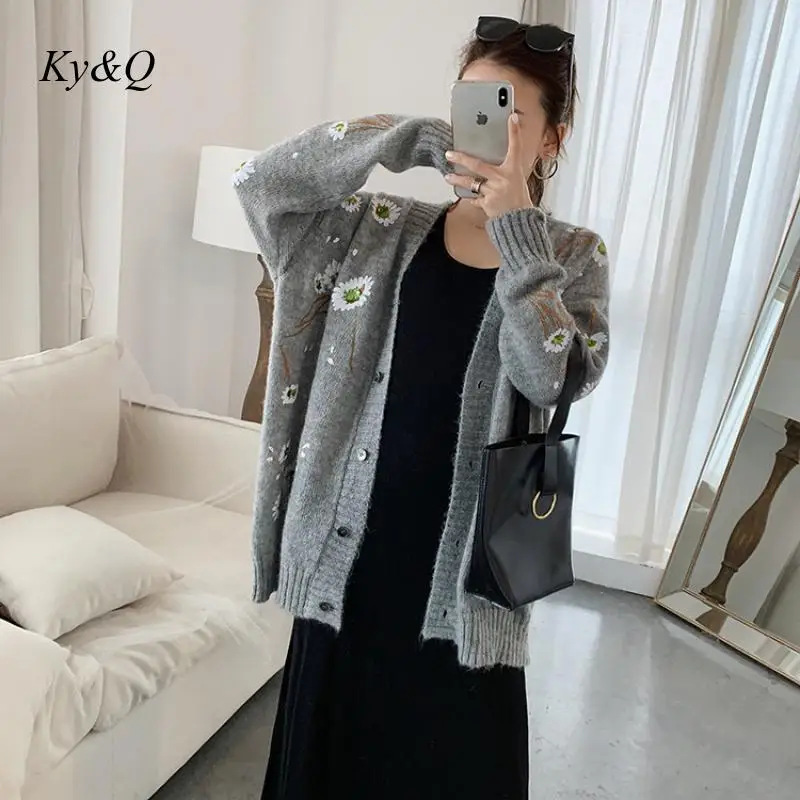 Женский мохеровый вязаный кардиган с вышивкой ромашки новый брендовый дизайн 2020