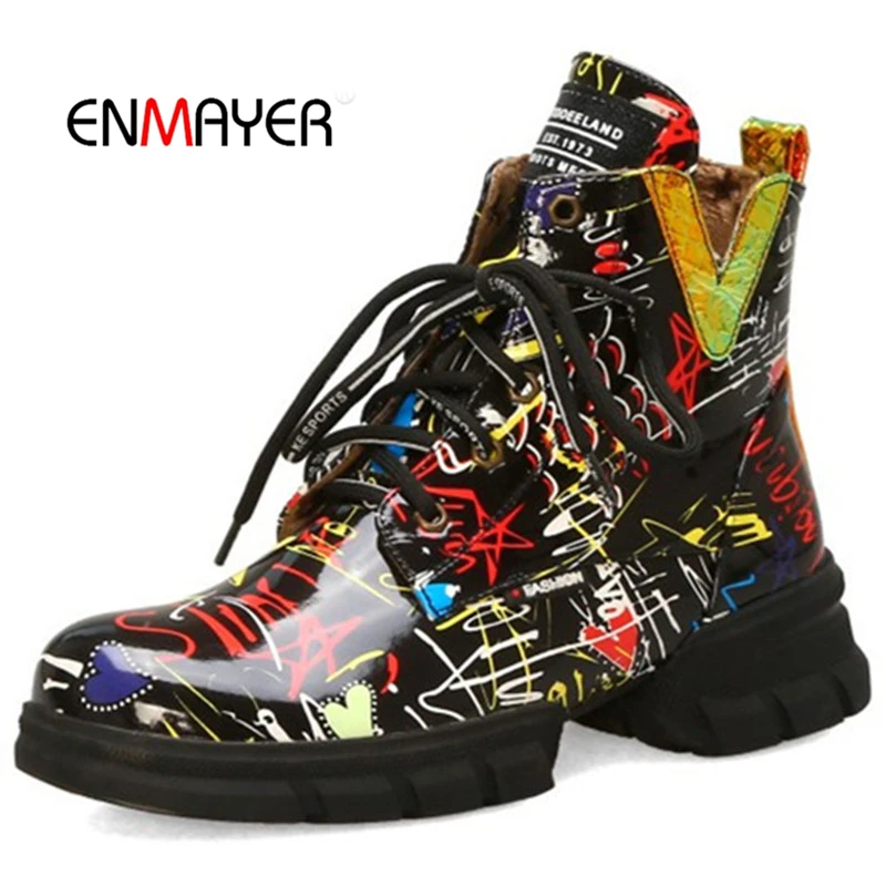 

ENMAYER British Style Graffiti Thick with Newspaper Pattern Personality Boots with Students Large Size Shoes Women Boots