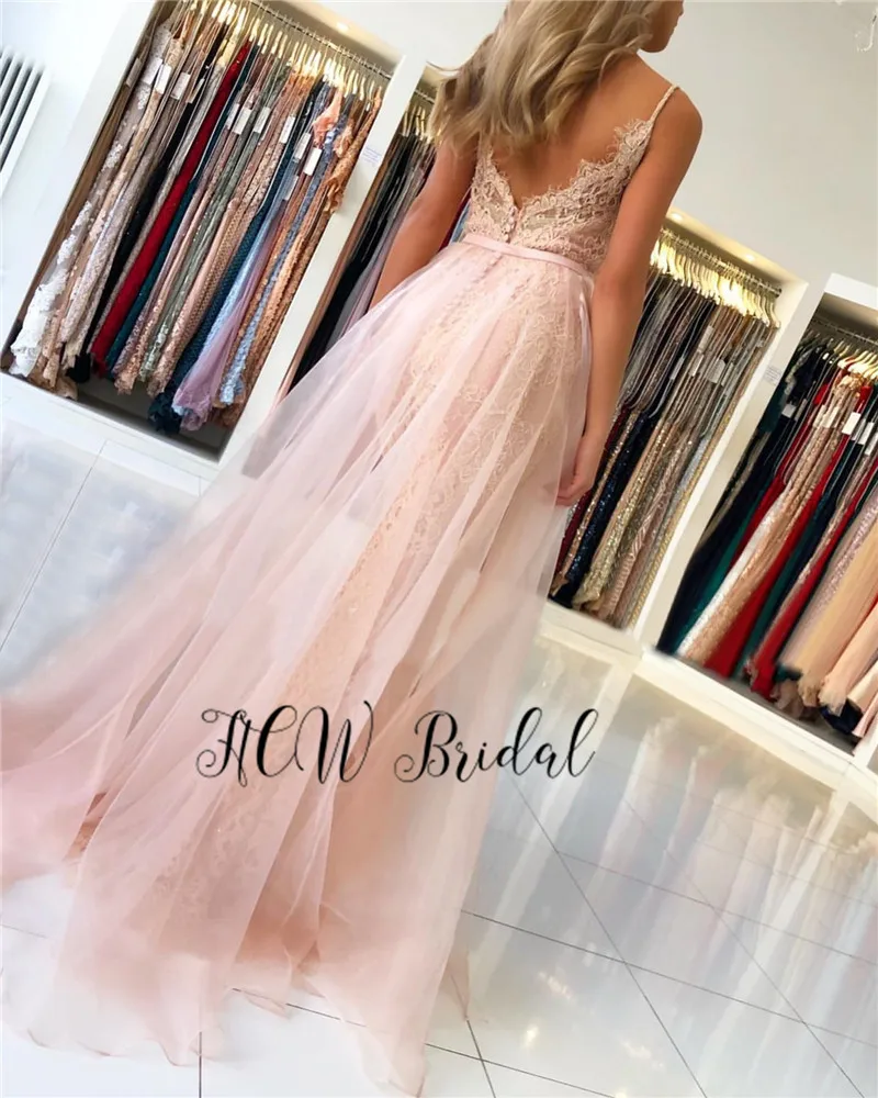 

Gorgeous Red Mermaid Lace Arabic Evening Dress With Detachable Train Backless Floor Length Spaghetti Strap Charming Prom Gowns