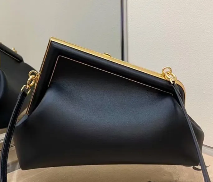 

New calfskin simple temperament ladies shoulder bag letters wild fashion ladies bag