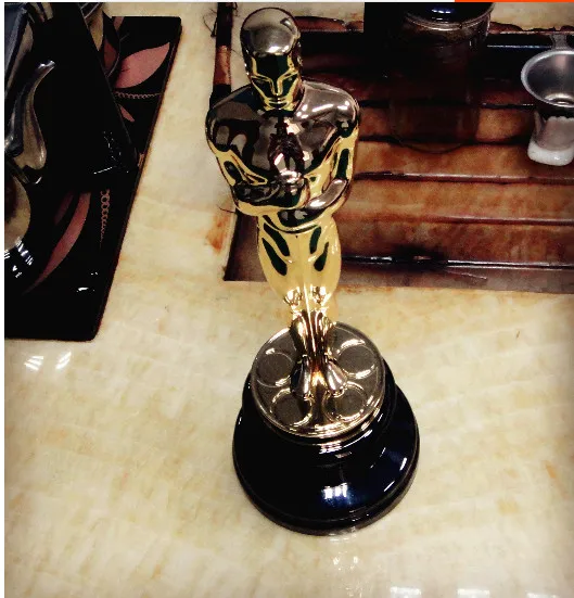 Рисунок 3 - Награды «трофей Оскара» из цинкового сплава