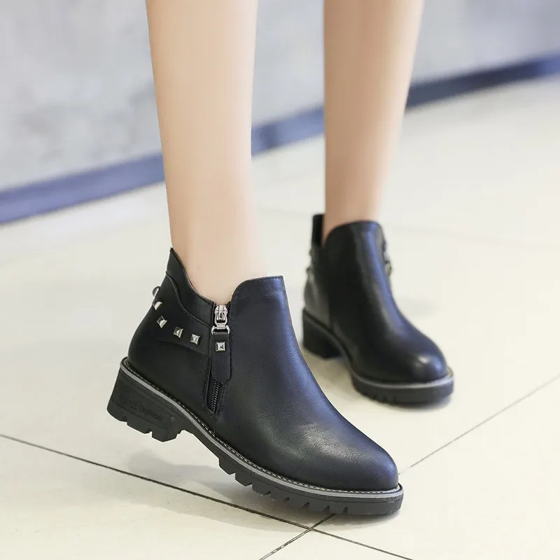 Новинка 2019 женские ботинки с заостренным носком модные в западном стиле короткие