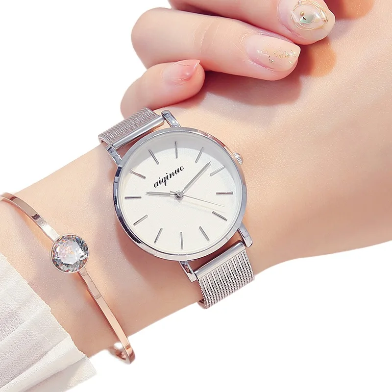 Кварцевые часы с полым вращающаяся шкала стол Повседневное высокая твердость