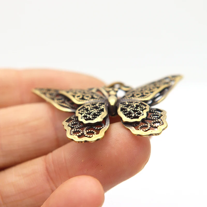 Брелок для ключей в ретро стиле латунный ажурный брелок форме бабочки