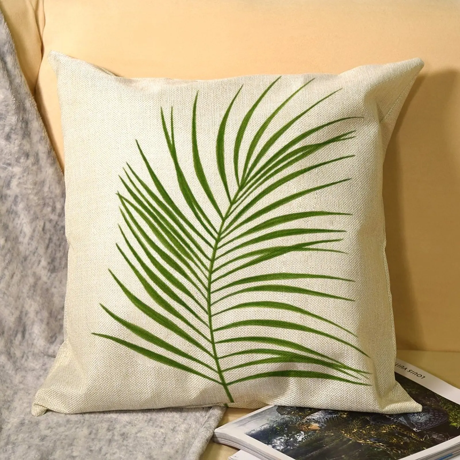 

Наволочка льняная с принтом листьев, 45 х45 см, двусторонняя