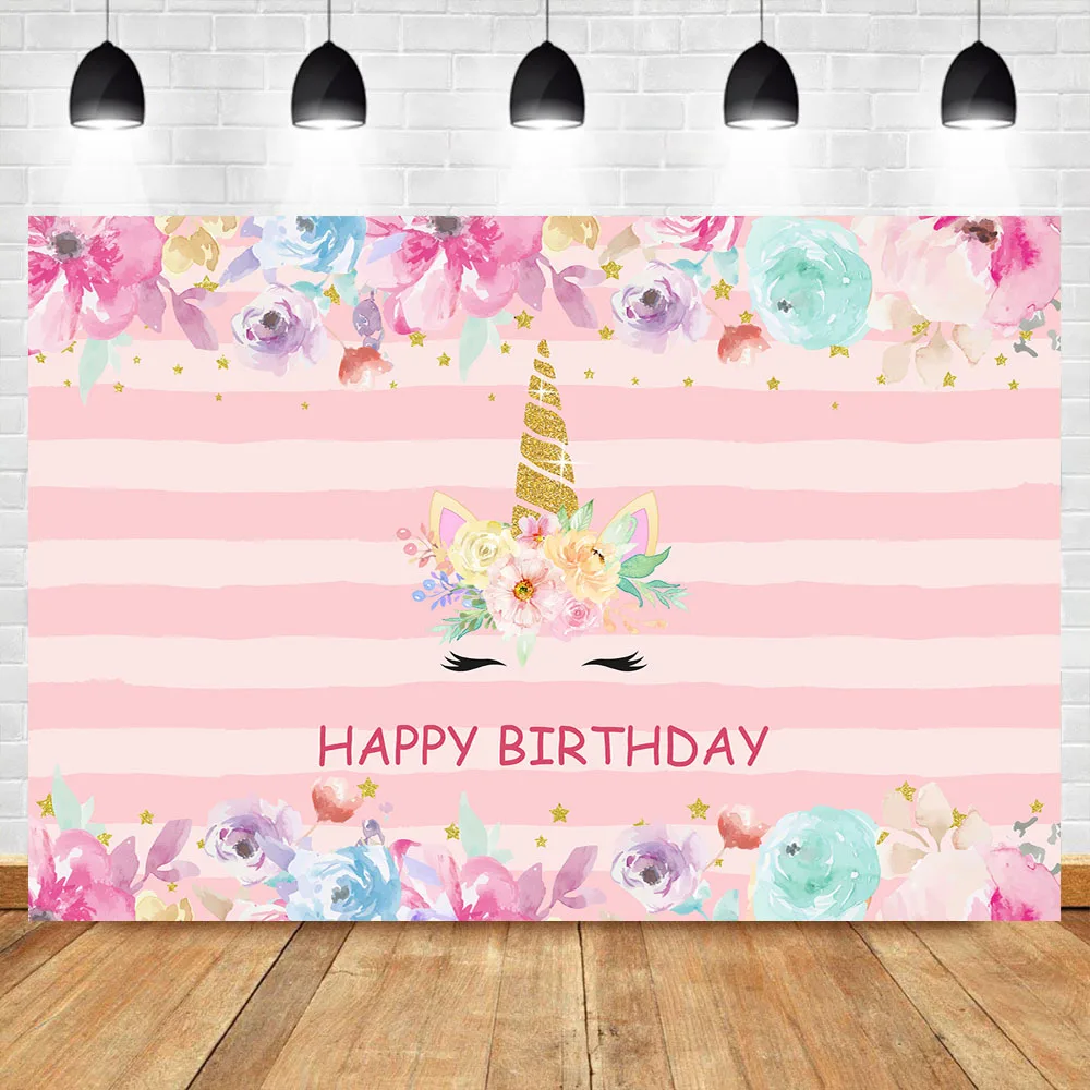 Фон с единорогом на день рождения розовая полоса золотой единорог акварель