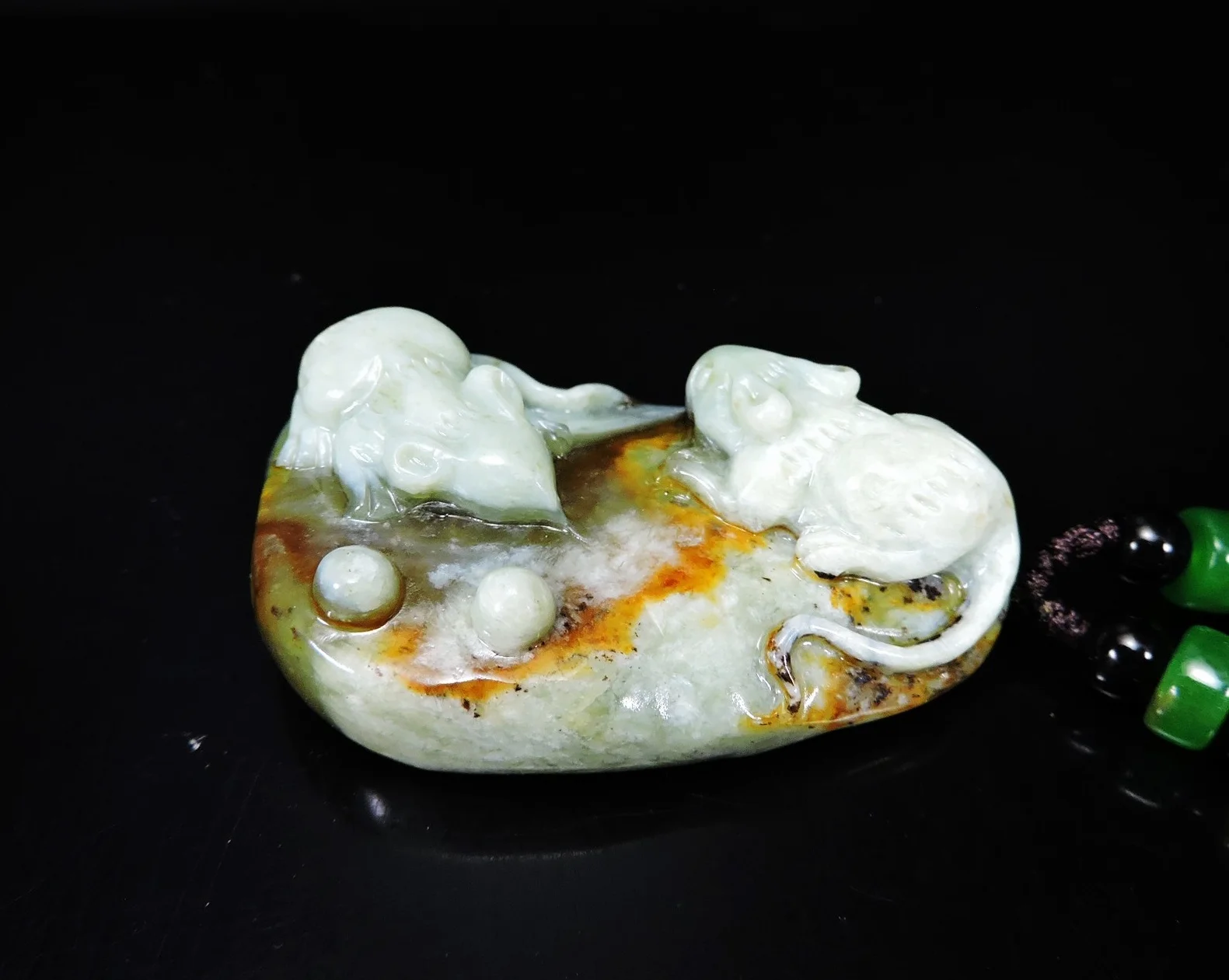 

Jade Jewelry Natural Jade Pendant Necklace Hand-Carved two mice Jadeite Necklace Pendant Gift No Treatment 525f