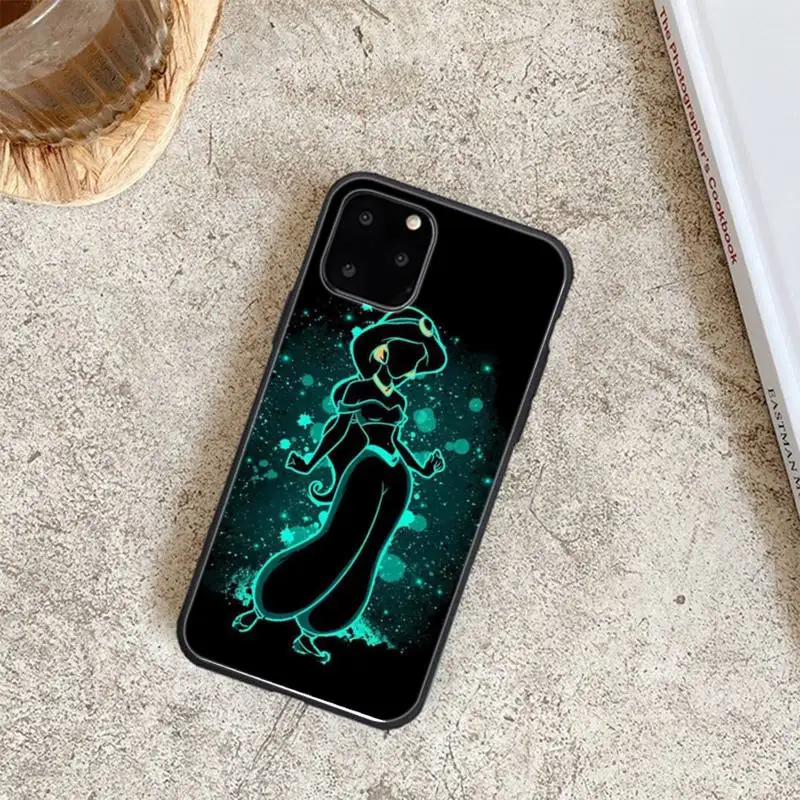 

ZFGHSHYQ Hot Sale Queen Princess Alice Ariel Cartoon Black Soft Phone For Iphone 6 6s 7 8 Plus XR X XS XSmax 11 12 Pro Mini Max