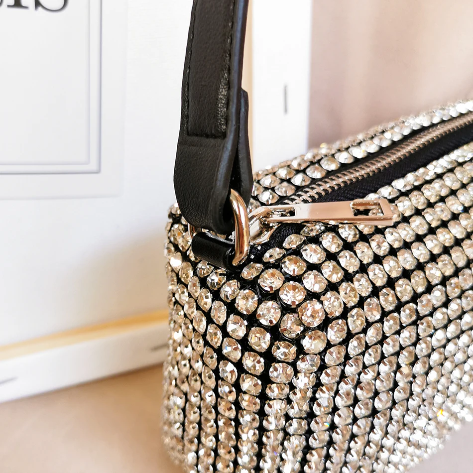 

Bling Diamonds Evening Clutch Bag Women New Korean Soft Pillow Small Handbag Shoulder bags Ladies Dinner Party Clutch Purse