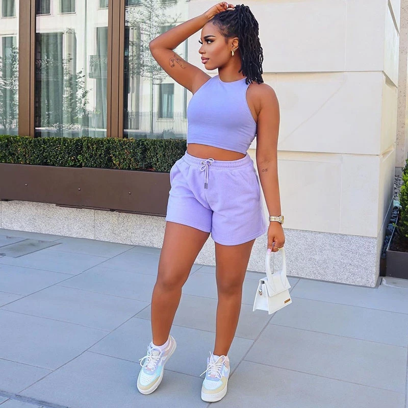 

Костюм спортивный женский из двух предметов, без рукавов, на лето