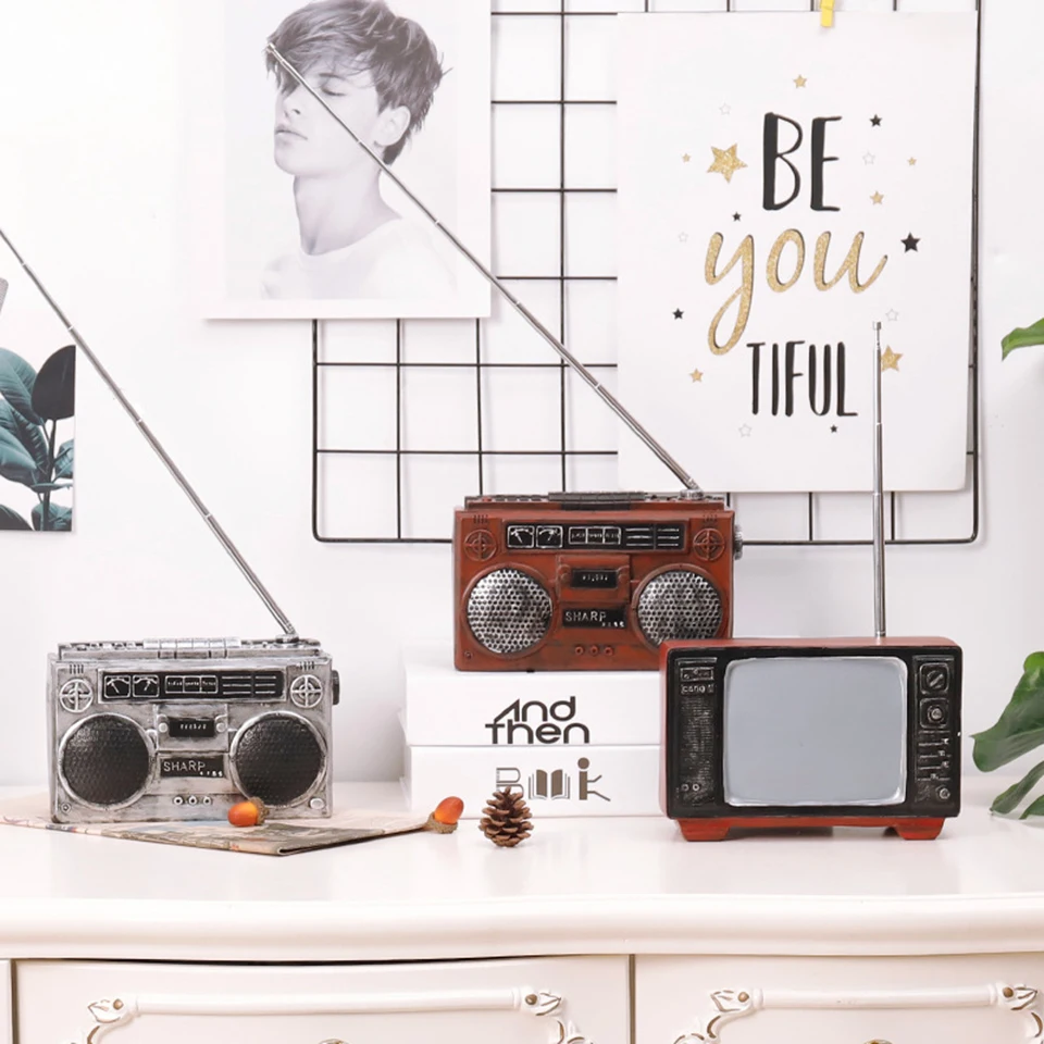 

Retro, old, old-fashioned radio resin ornaments, living room dining room coffee shop wine cabinet decorations BJ052