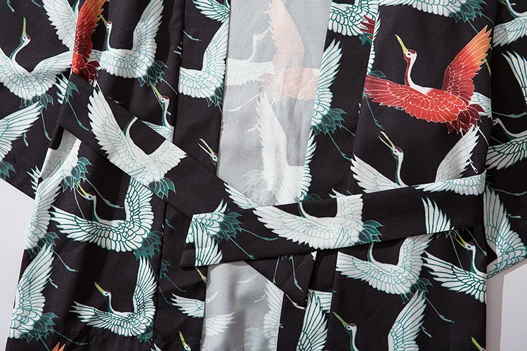 

Japanese Traditional Kimono Cardigan Men Printed Thin Long Robe Coat Haori Outfits