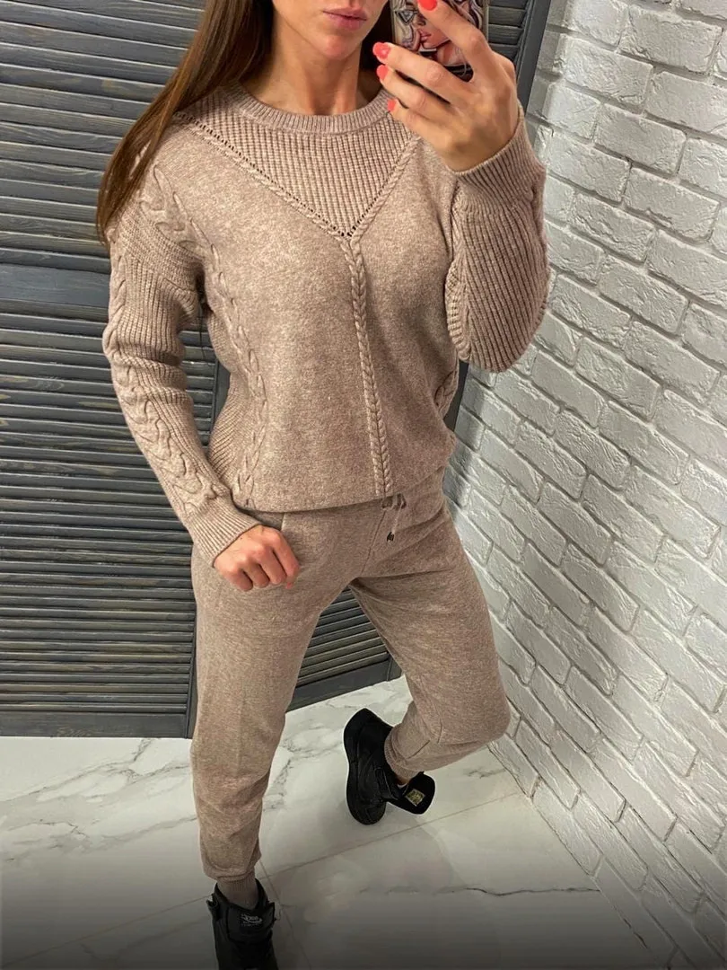 

2021 Women's Sweater Suit Sportswear Knit Sweater Sweater Casual Solid Color Round Neck Fashion Two-piece Suit