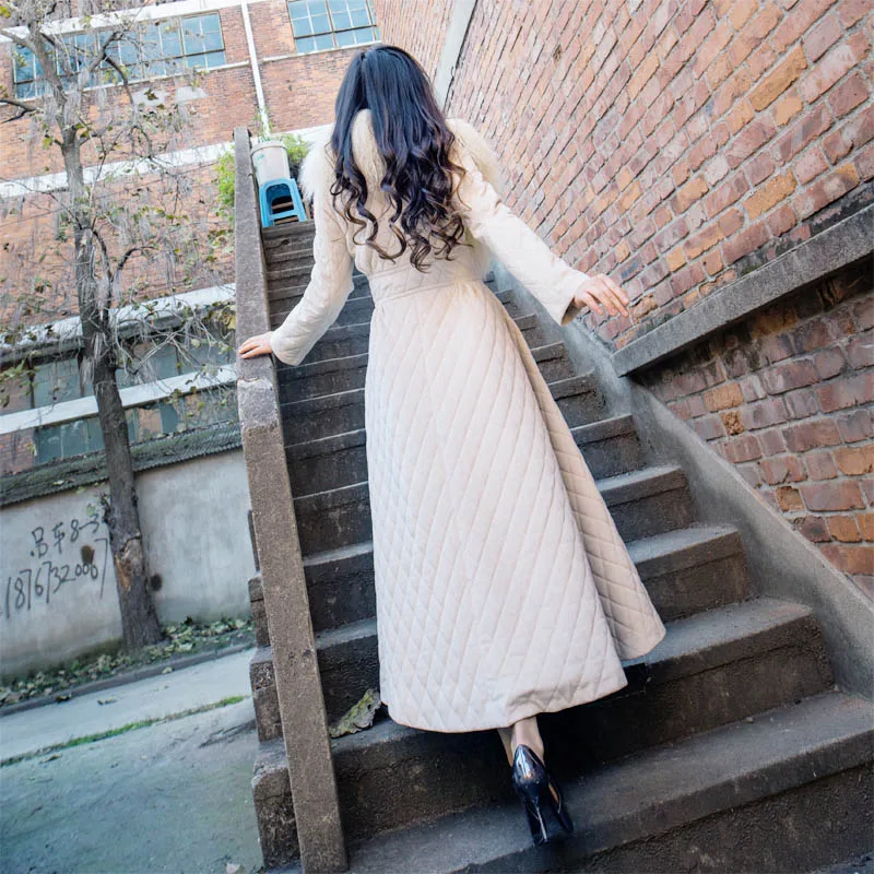 Женские зимние сапоги длинное утепленное пальто меховой воротник единичный