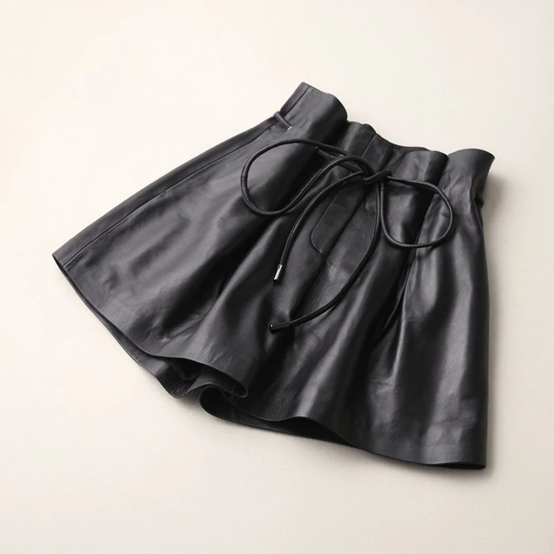 Wholesale Fashion 100% Real Genuine Leather Shorts New 2021 Full Winter Black Sheepskin Mid Waist Shorts Loose Women Size M-2XL