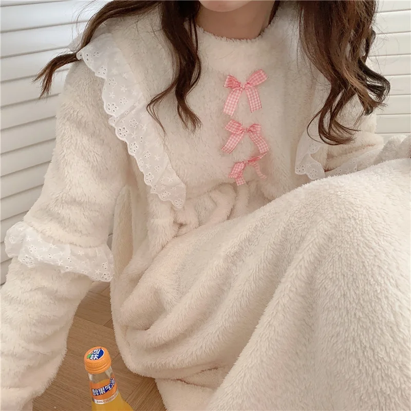 

Fall / Winter 2020 New South Korean BOW LACE Comfortable Plush Nightdress Women's Coral Velvet Housewear Sleep Tops Homing Dress