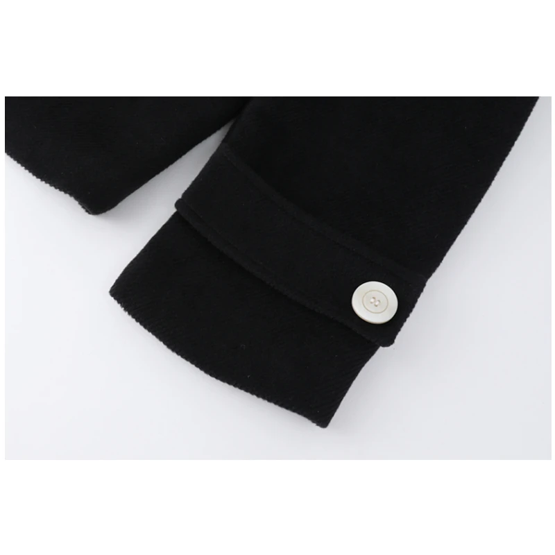 Женское шерстяное пальто на пуговицах Черное короткое хлопковое с капюшоном в