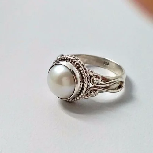 

Delysia King Wwomen Vintage Dazzling Pearl Ring Decorative Pattern Bride Wedding Engagement Beautiful Jewelry Size 6 7 8 9 10