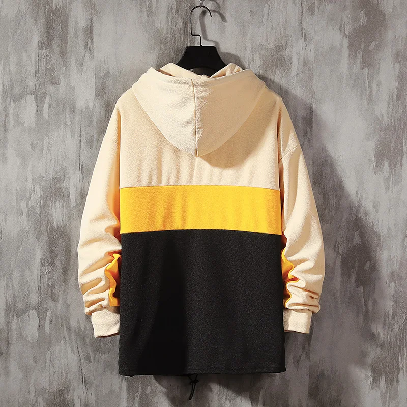 

Hoodies & Sweatshirts