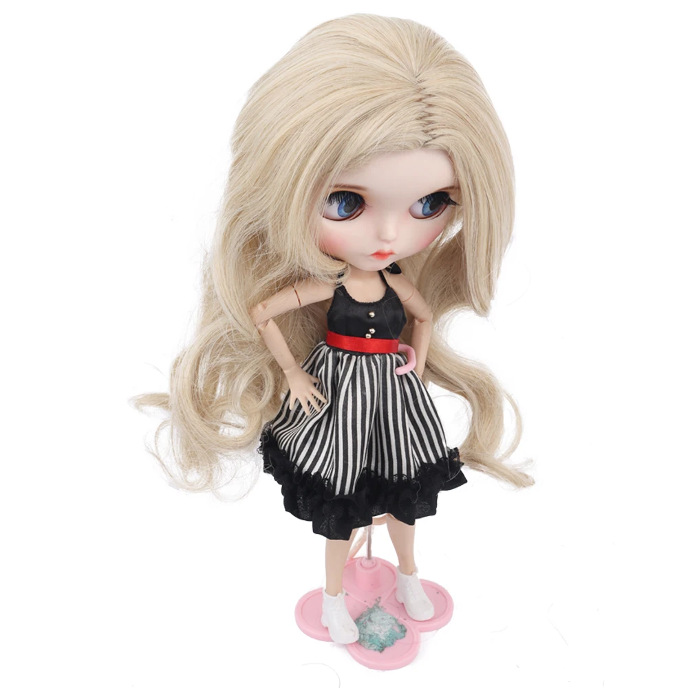 

MUZIWIG Blyth Doll Hair Wig Long Curly Hair DIY Dolls Accessories Natural Color Big Roll High Temperature Fiber Doll Wavy Wig