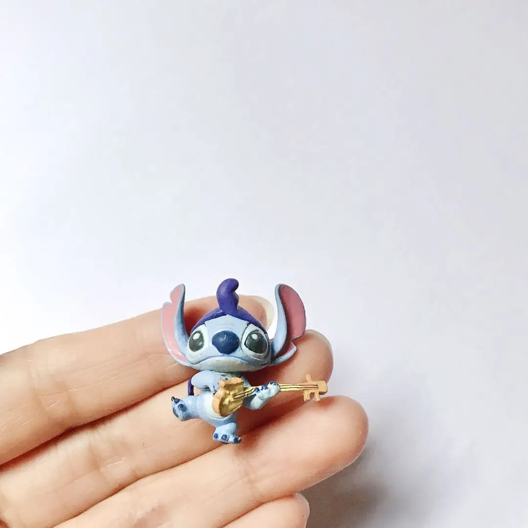 Играйте на гитаре игровые фигурки Детская Подарочная капсула игрушки маленький