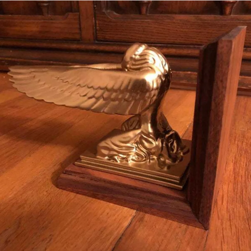 

Resin Golden Angel Wings Sculpture Nordic Prayer Angel Figurine Statue Home Living Room Desktop Decor Christmas New Year Gift