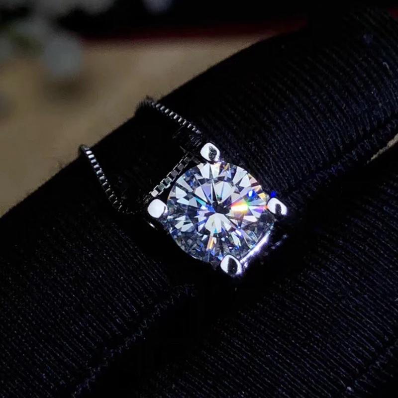 Женский классический кулон с муассанитом Серебряный 925 карат реальный F образный